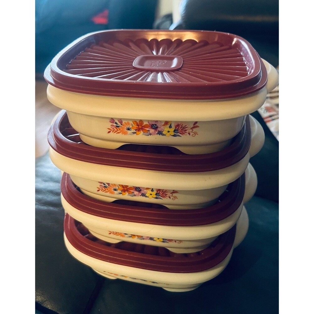 The Pioneer Woman Burgundy Fluttering Fancies 4-Piece Food Storage Tupperware